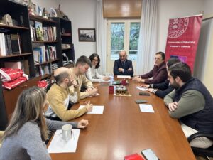 Reunión en el Campus de La Yutera con representantes del PP y estudiantes