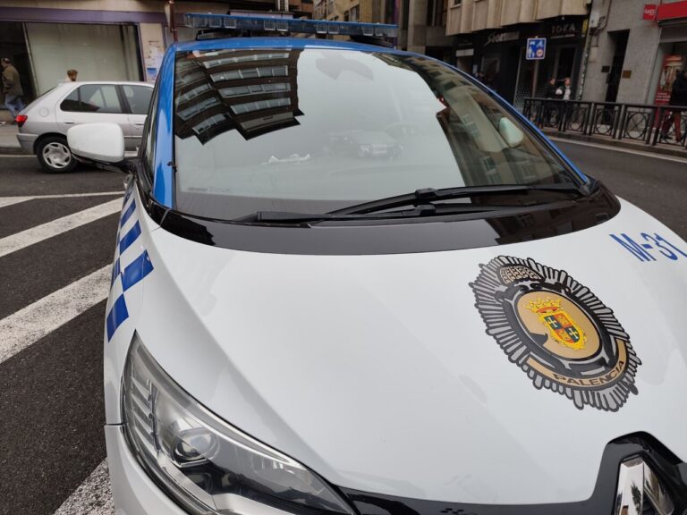 Vehículo de la Policía Local de Palencia en una intervención durante el carnaval