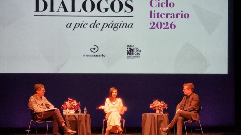 Javier Sierra y Esther Paniagua en un diálogo sobre inteligencia artificial en Palencia