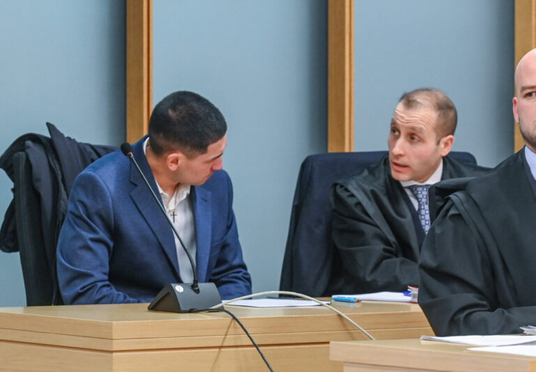 Jurado en juicio sobre la muerte de Sergio Delgado en La Flora