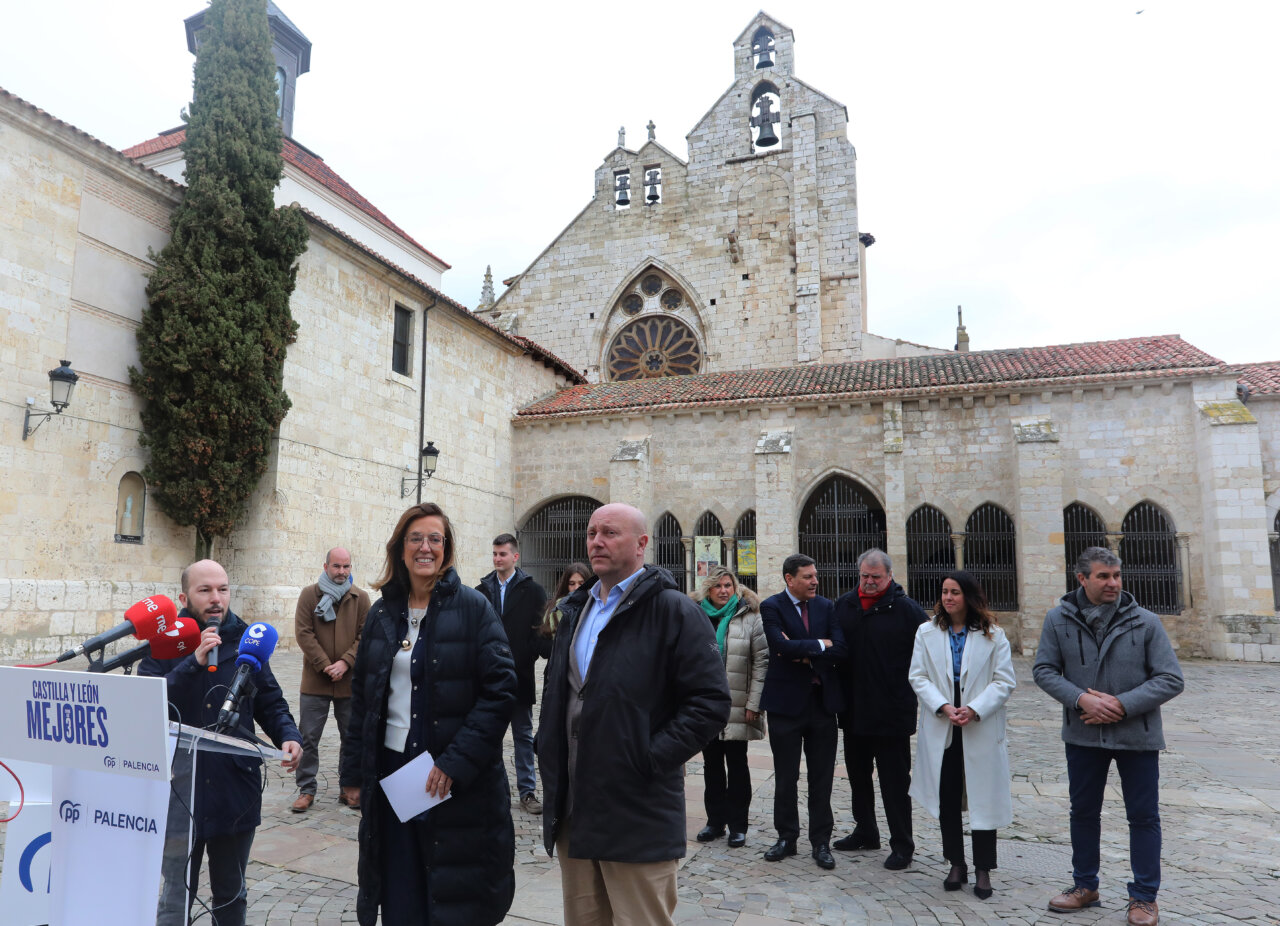 Presentación de la candidatura del PP en Palencia con varios miembros del partido