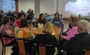 Grupo de personas participando en el Proyecto REC en Villamuriel de Cerrato