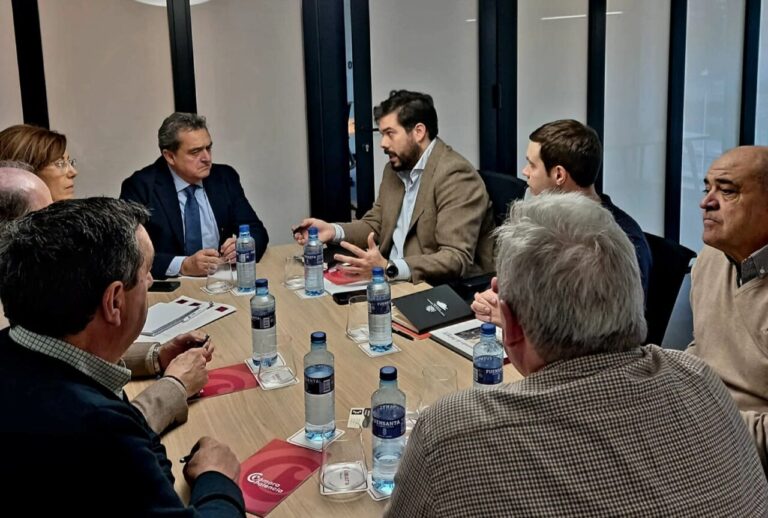 Reunión de la Cámara de Comercio de Palencia con el subdelegado del Gobierno