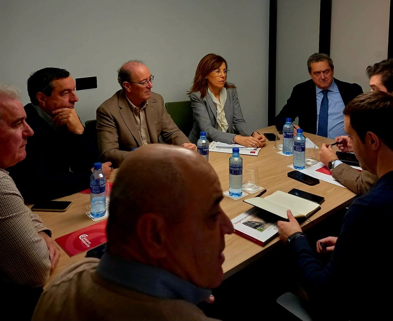 Reunión de la Cámara de Comercio de Palencia con el subdelegado del Gobierno.