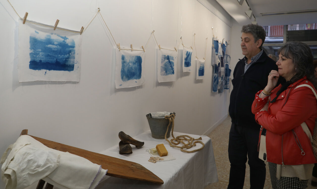 Exposición de cianotipia sobre lavaderos en Palencia