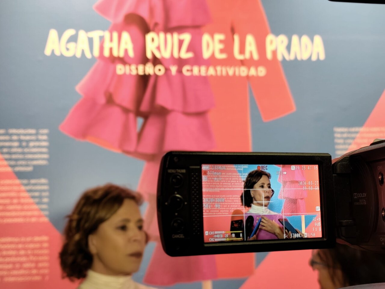 Ágatha Ruiz de la Prada durante la presentación de su libro en Palencia