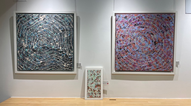 Obras abstractas de Juan Pedro López en la sala Ateneo de Palencia