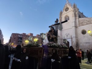 Procesión del Sábado de Dolores en Palencia con la Virgen de la Piedad
