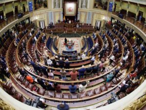 Vista general del Congreso de los Diputados durante la votación del decreto anticrisis