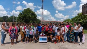 Grupo de personas en un proyecto de cooperación internacional en Palencia