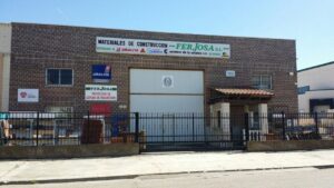 Fachada de la empresa Ferjosa en Palencia, dedicada a la construcción.