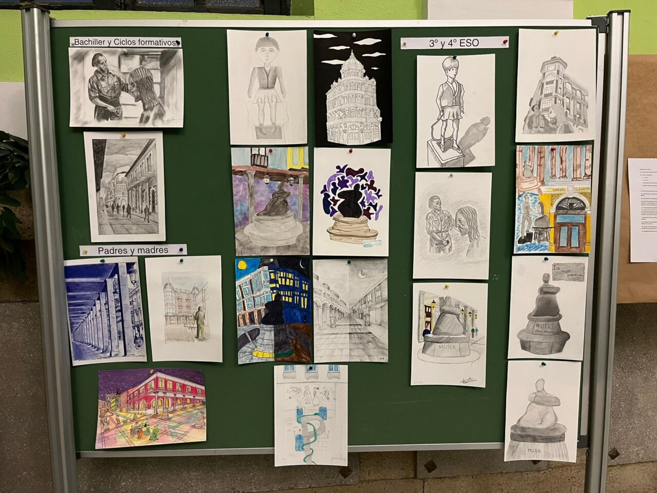 Exhibición de dibujos en el concurso de pintura del IES Jorge Manrique