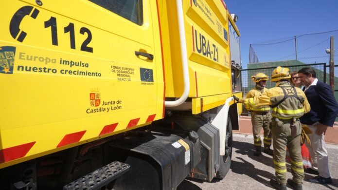 Camión autobomba de la nueva unidad antiincendios en Palencia