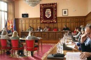 Reunión del pleno del Ayuntamiento de Palencia sobre obras en el Cerro del Otero
