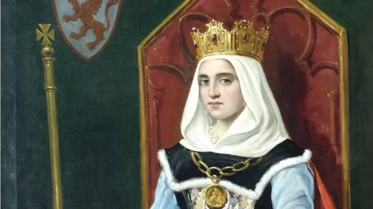 Retrato de una reina de León con corona y vestimenta histórica