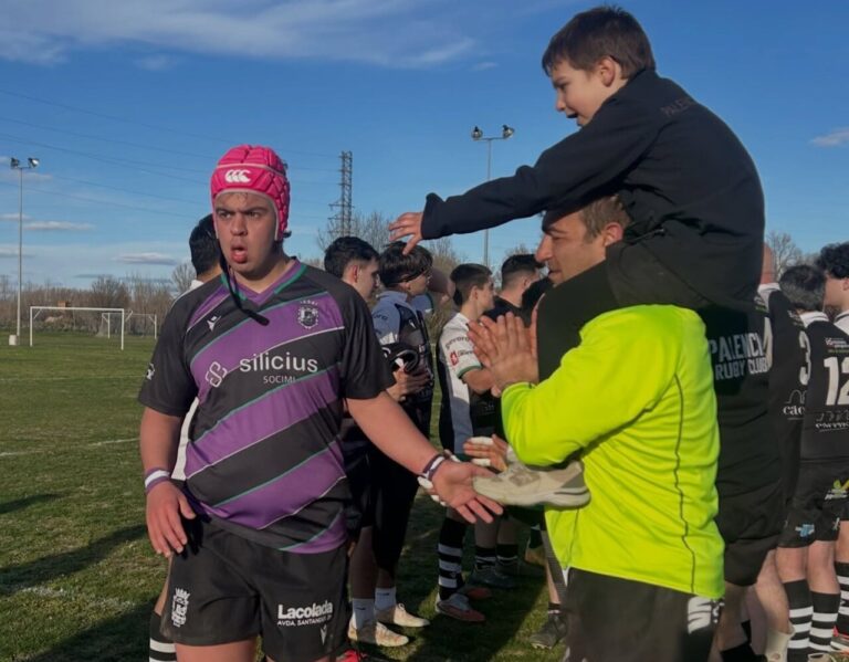 Jugadores del Silicius PRC celebrando victoria en rugby