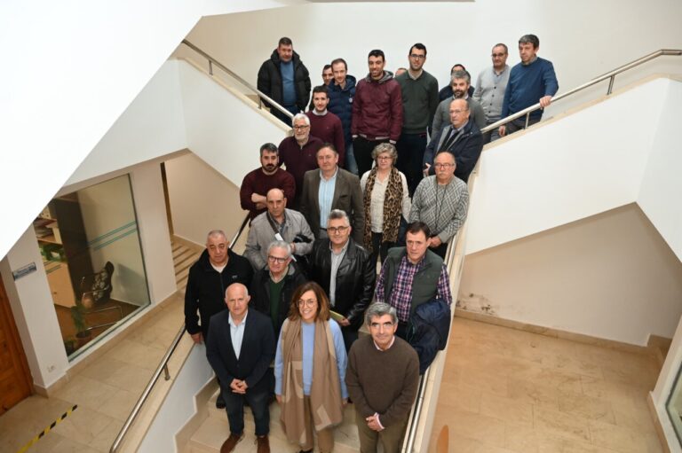 Reunión de alcaldes en la Diputación de Palencia sobre abastecimiento de agua