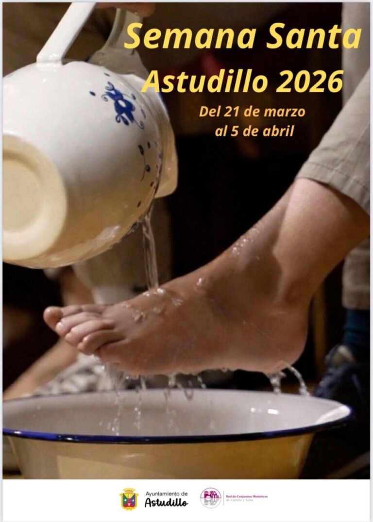 Cartel de la Semana Santa en Astudillo con un pie en agua