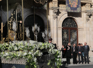 Procesión de la Soledad de la Virgen en Palencia durante el Sábado Santo