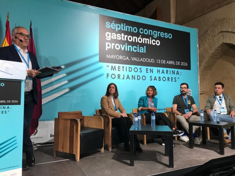 Panel de expertos en el congreso gastronómico en Mayorga, Valladolid.