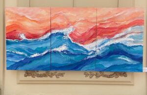 Pintura abstracta de olas en tonos azules y coral