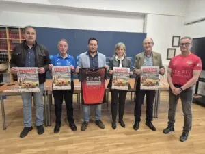 Presentación de la Media Maratón del Cerrato con organizadores y autoridades locales.