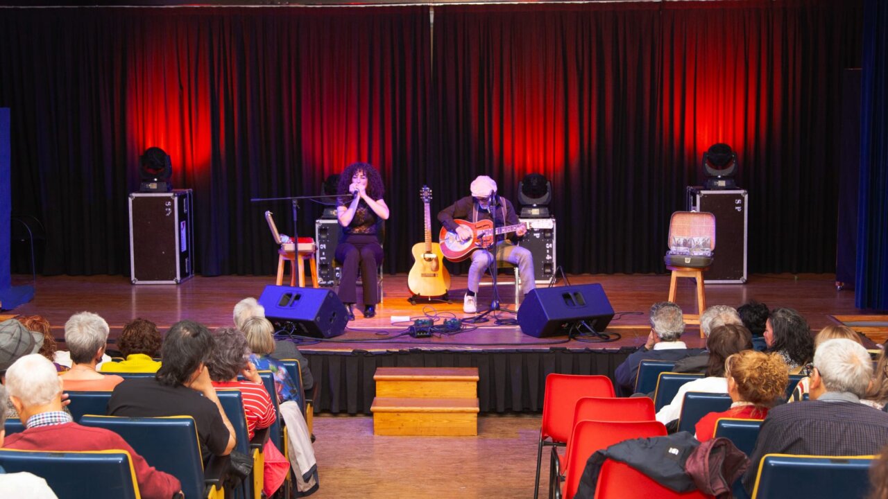 Actuación de Johnny Bigstone y Sweet Marta en el Festi Blues de Venta de Baños