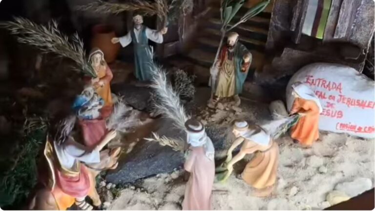 Diorama de la Pasión de Cristo en la iglesia de Santa María de Paredes de Nava