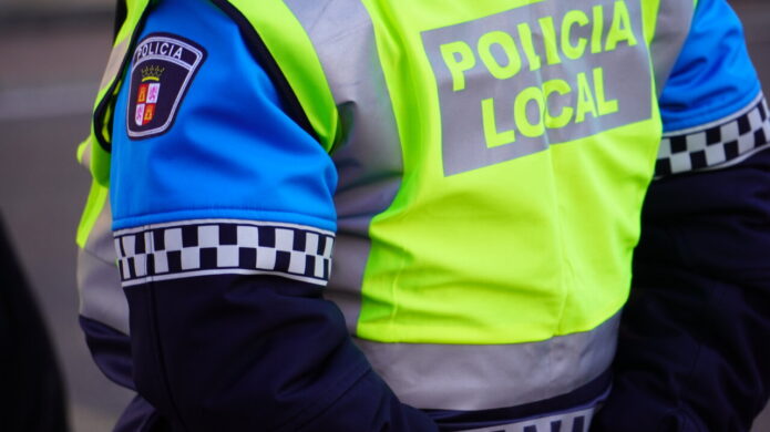 Uniforme de la Policía Local de Palencia con enfoque en movilidad personal