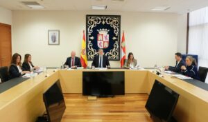 Reunión del PP sobre el pacto con Vox en Extremadura y Castilla y León