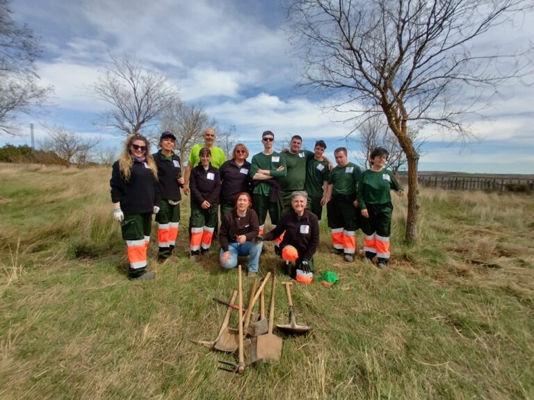 Grupo de participantes en el programa de horticultura ecológica en Herrera de Pisuerga