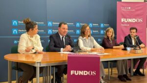 Reunión sobre un proyecto solidario intergeneracional en la Diputación de Segovia
