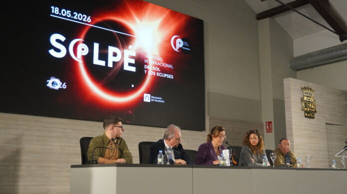 Presentación del simposio sobre el Sol y eclipses en Palencia