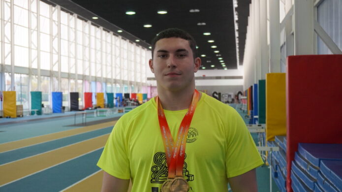 Yeray Royuela, atleta con medalla de bronce en competición de atletismo