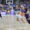 Jugadores de baloncesto en un partido entre Súper Agropal y Fuenlabrada