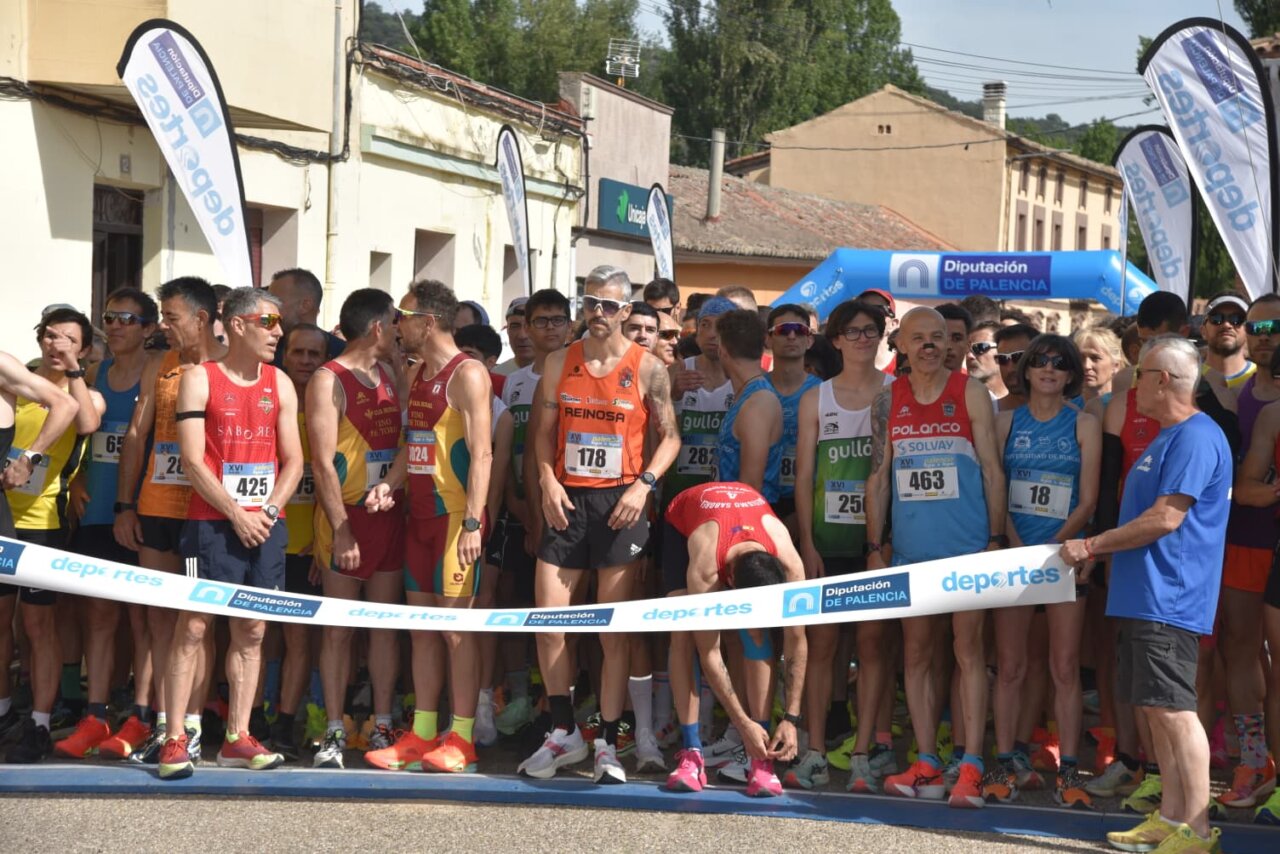 Corredores listos para la Legua de Quintana en Palencia
