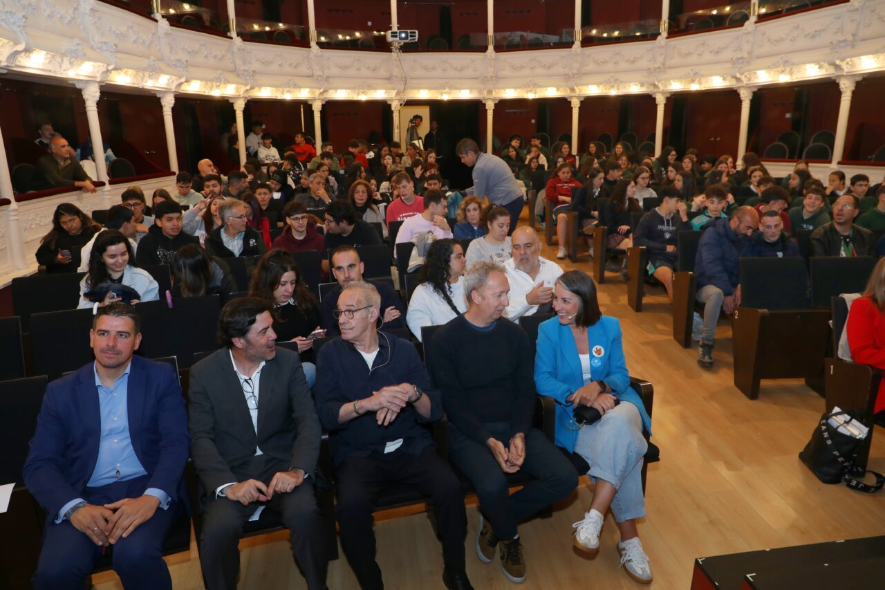 Asistentes al evento Circuito Relife en el Teatro Principal de Palencia