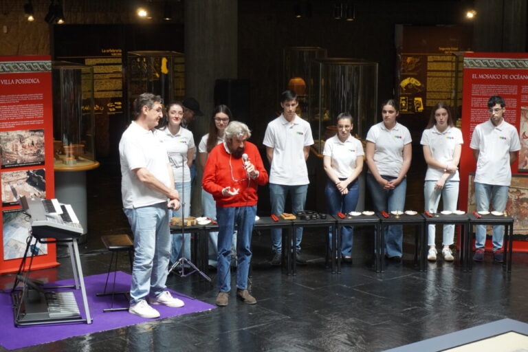 Alumnos de la Escuela de Música Ortega en un concierto en el Museo de Palencia