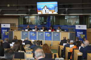 Evento de lanzamiento de la estrategia Derecho a Quedarse en el Parlamento Europeo