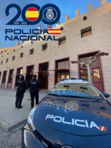 Policía Nacional en la escena de un robo con violencia en Palencia