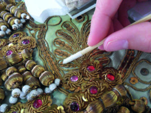Restauración de patrimonio textil en la Escuela de Arte y Superior Mariano Timón