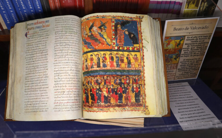 Facsímil del Beato de Valcabado en exposición en Carrión de los Condes.