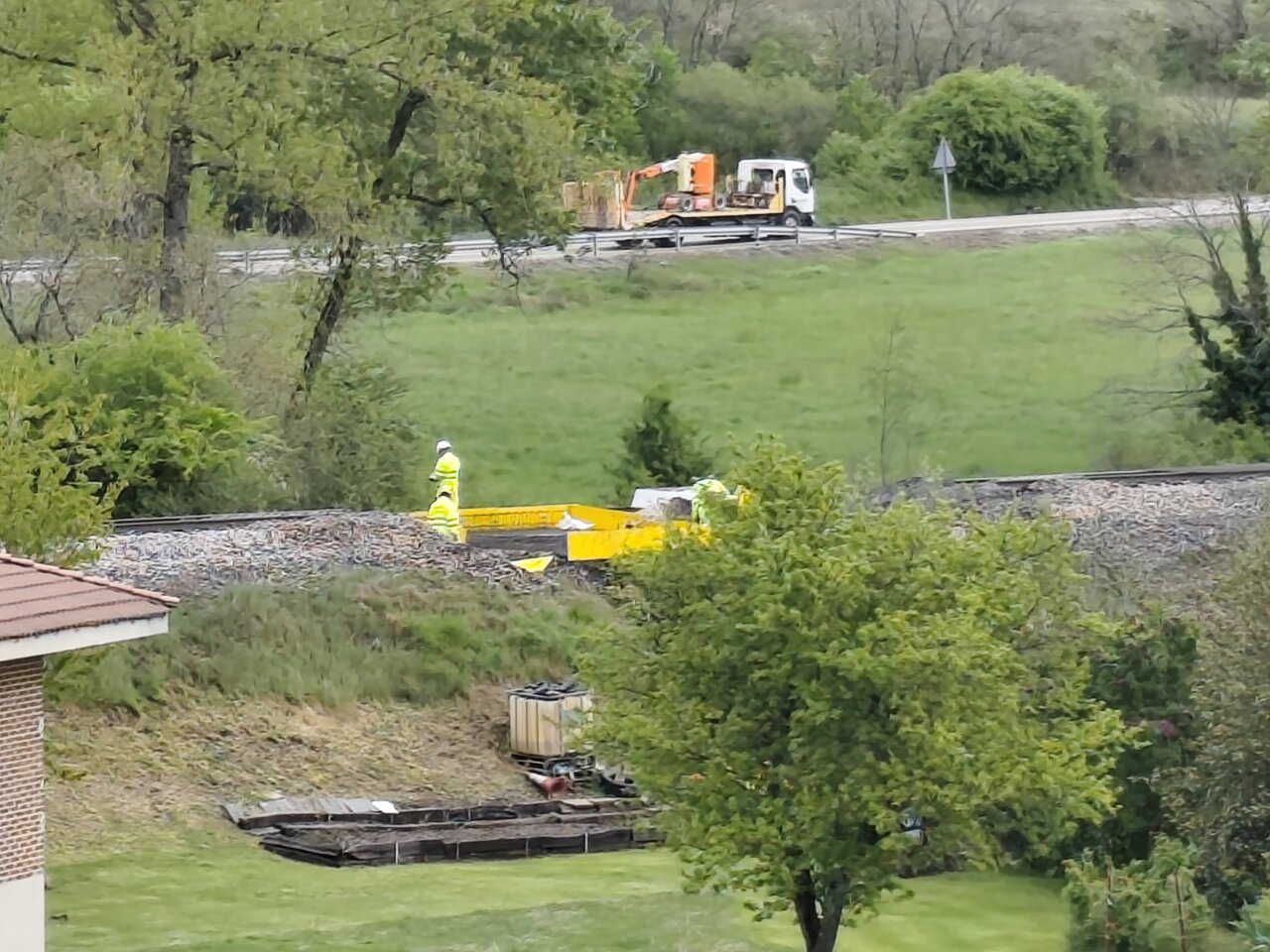 Trabajos de mejora en los puentes de la línea de La Robla en Palencia