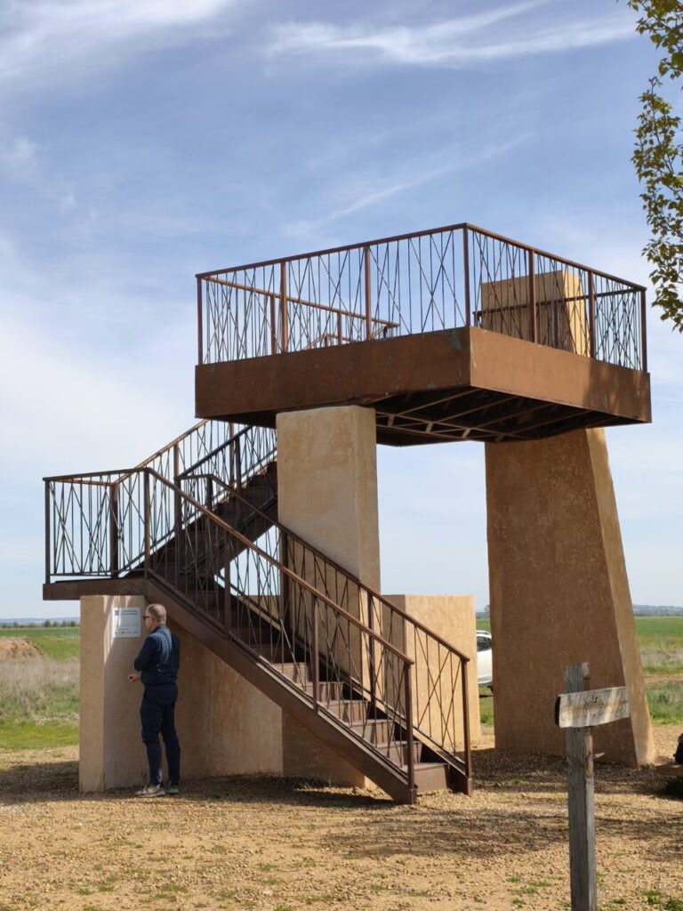 Observatorio de avifauna en Cervatos de la Cueza junto al Camino de Santiago