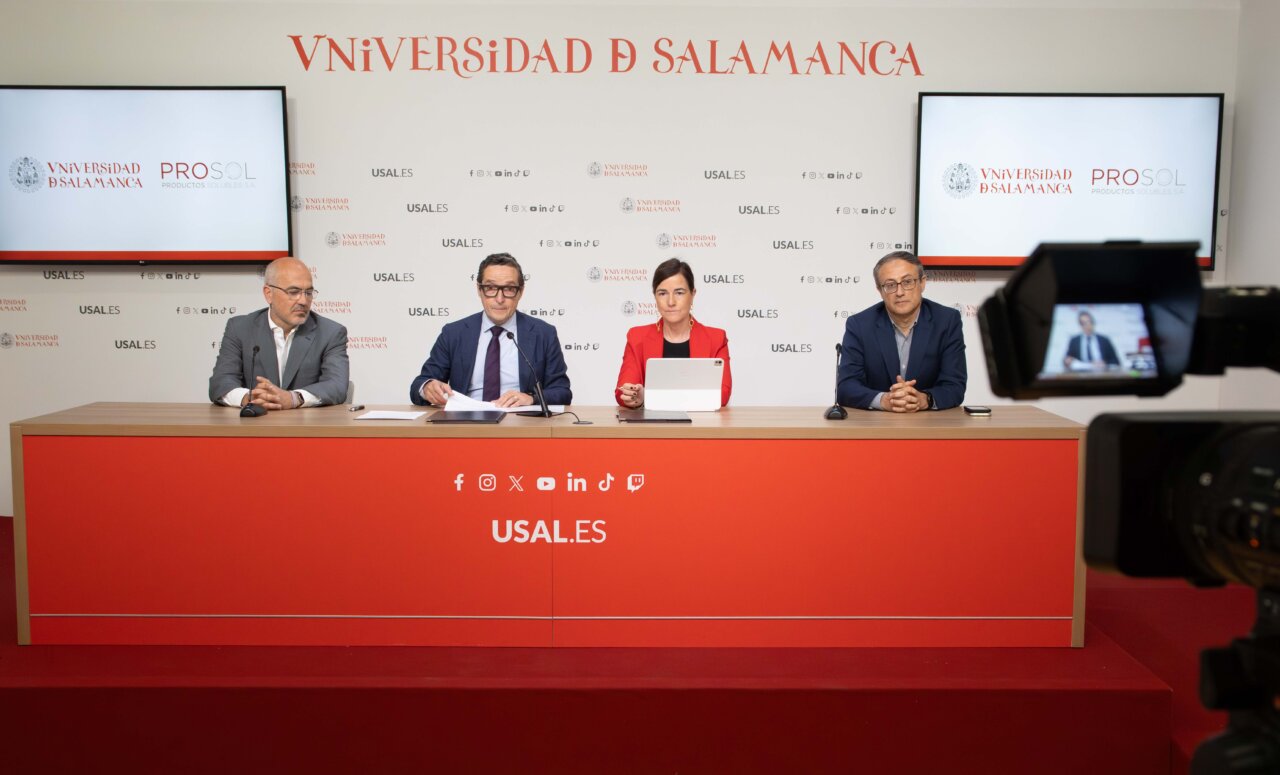 Firma de acuerdo entre Prosol y la Universidad de Salamanca sobre análisis de datos e inteligencia artificial
