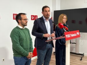 Rueda de prensa del PSOE en Palencia sobre la parálisis en Castilla y León