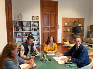 Reunión entre la presidenta de la Diputación y la alcaldesa de Villodre