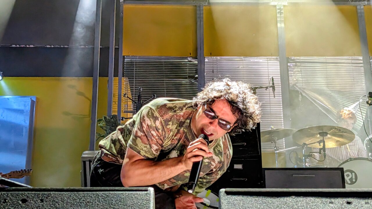 Cantante actuando en el festival Palencia Sonora en El Sotillo