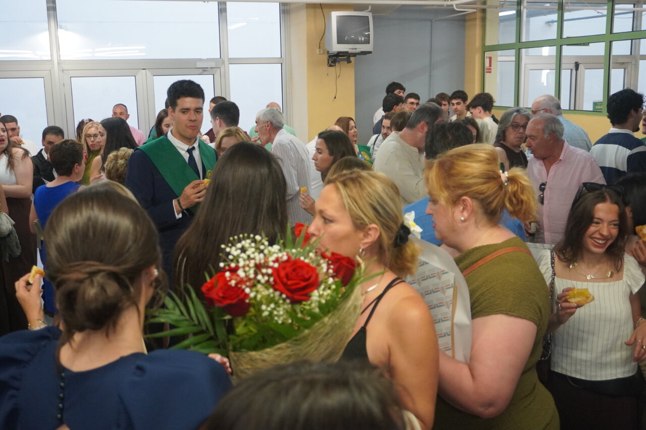 Ceremonia de graduación en el Campus de Palencia con estudiantes y familiares