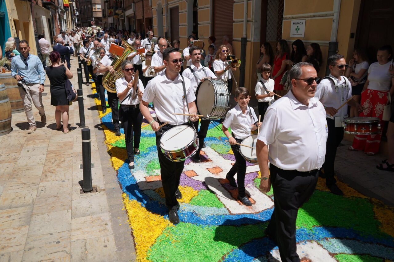 Desfile de músicos en el Corpus Christi 2026 en Carrión de los Condes